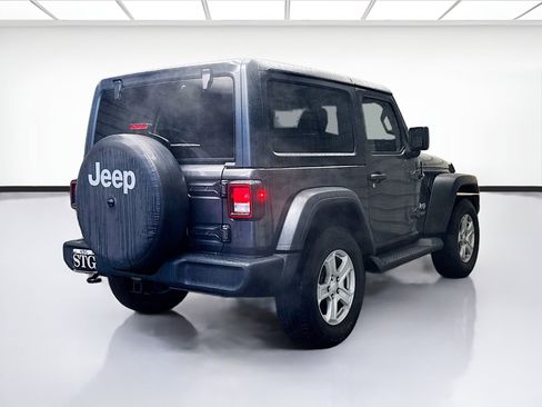 Used 2018 Jeep Wrangler Sport image 4