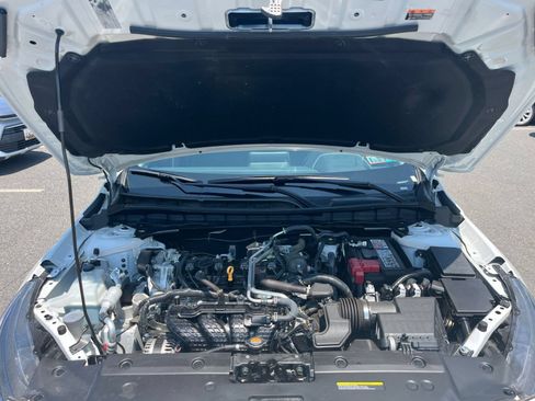 Used 2025 Nissan Altima 2.5 SV FWD image 28