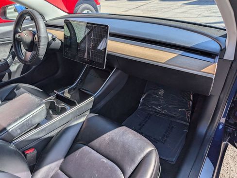 Used 2018 Tesla Model 3 Long Range image 13