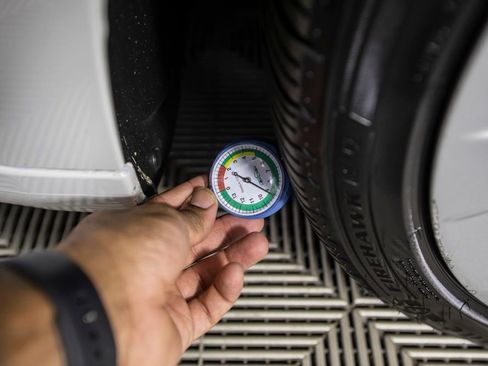 Used 2021 Tesla Model 3 Long Range image 41