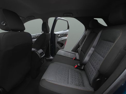 Used 2022 Chevrolet Equinox LT FWD image 15