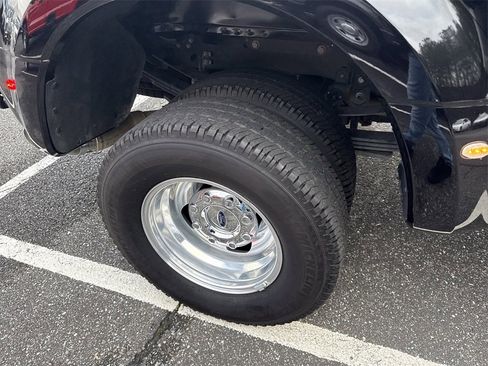 Used 2024 Ford F350 Platinum image 16
