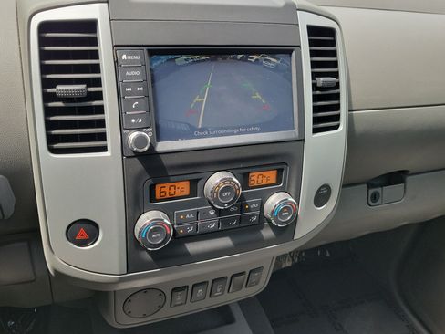 Used 2021 Nissan Frontier SV RWD image 27