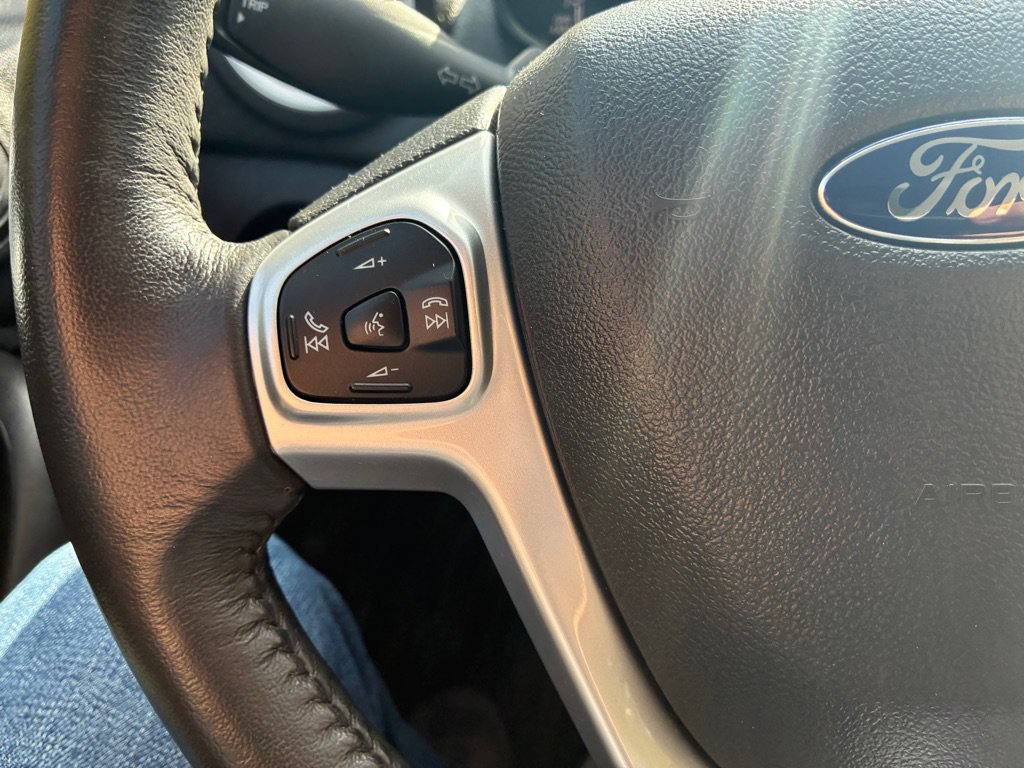 Used 2016 Ford Fiesta SE FWD image 29