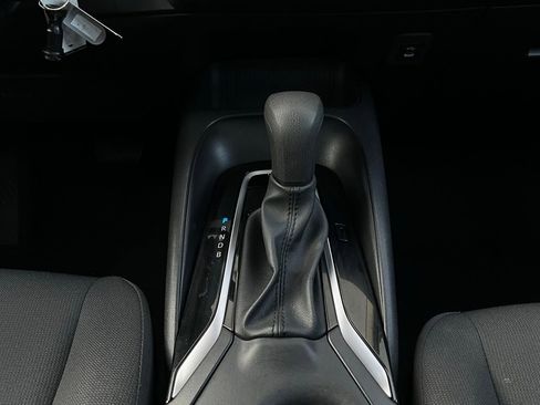 Used 2025 Toyota Corolla LE image 22