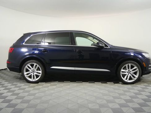 Used 2018 Audi Q7 3.0T Prestige w/ Prestige Package AWD/4WD image 2