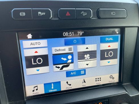 Used 2019 Ford F350 Lariat w/ Chrome Package image 35