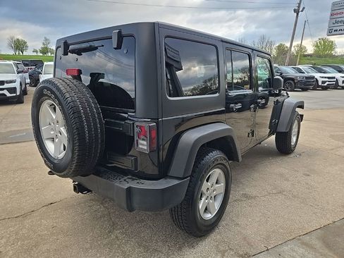Used 2013 Jeep Wrangler Unlimited Sport AWD/4WD image 9