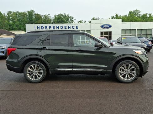 Certified 2024 Ford Explorer XLT w/ Equipment Group 202A AWD/4WD image 12