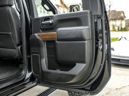 Used 2023 Chevrolet Silverado 3500 High Country w/ Z71 Off-Road Package image 58