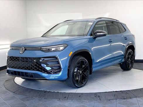 New 2026 Volkswagen Tiguan SE R-Line AWD/4WD image 1