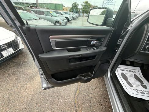Used 2024 RAM 1500 Warlock AWD/4WD image 30