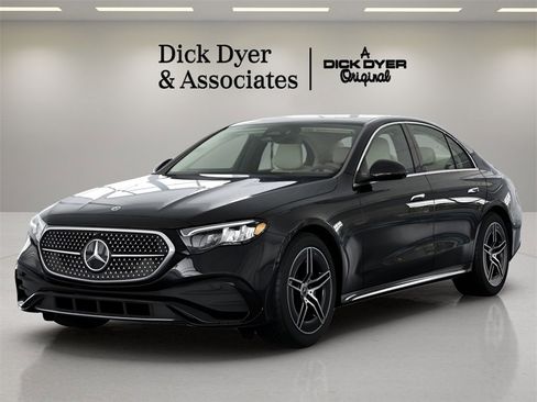 Used 2025 Mercedes-Benz E 350 Sedan image 30