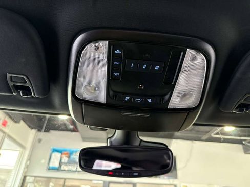 Used 2024 Dodge Durango GT AWD/4WD image 18