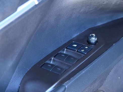Used 2022 Toyota Camry SE w/ Carpet Mat Package (TMS) FWD image 10