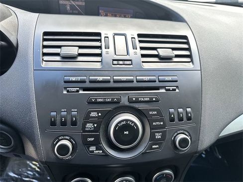 Used 2013 MAZDA MAZDA3 i Touring image 12