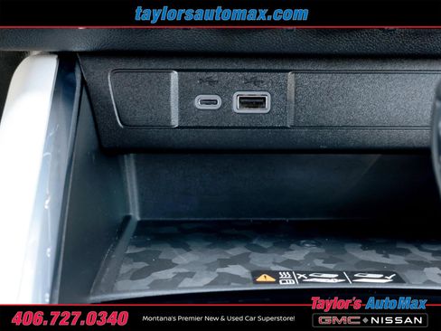 Used 2024 GMC Canyon AT4X AWD/4WD image 30