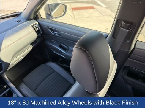 Used 2025 Nissan Pathfinder Rock Creek image 19