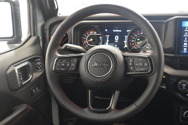 Used 2024 Jeep Wrangler Unlimited Rubicon w/ Safety Group AWD/4WD image 23