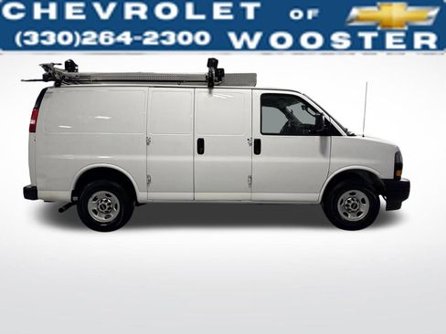 Used 2020 GMC Savana 3500 w/ Driver Convenience Package image 6