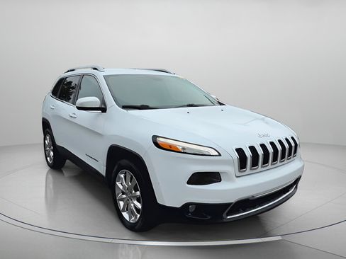 Used 2016 Jeep Cherokee Limited image 3