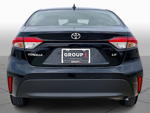 Used 2023 Toyota Corolla LE image 5