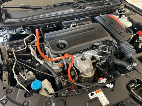 Used 2024 Honda Accord Sport image 10