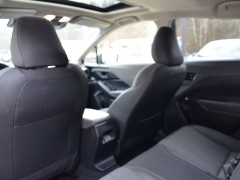 Used 2024 Subaru Crosstrek 2.0i Premium image 14