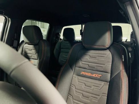 New 2026 Nissan Frontier PRO-4X w/ Pro-4x Convenience Package AWD/4WD image 3