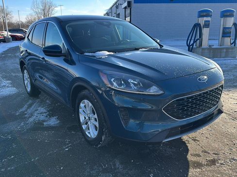 Used 2020 Ford Escape SE image 7