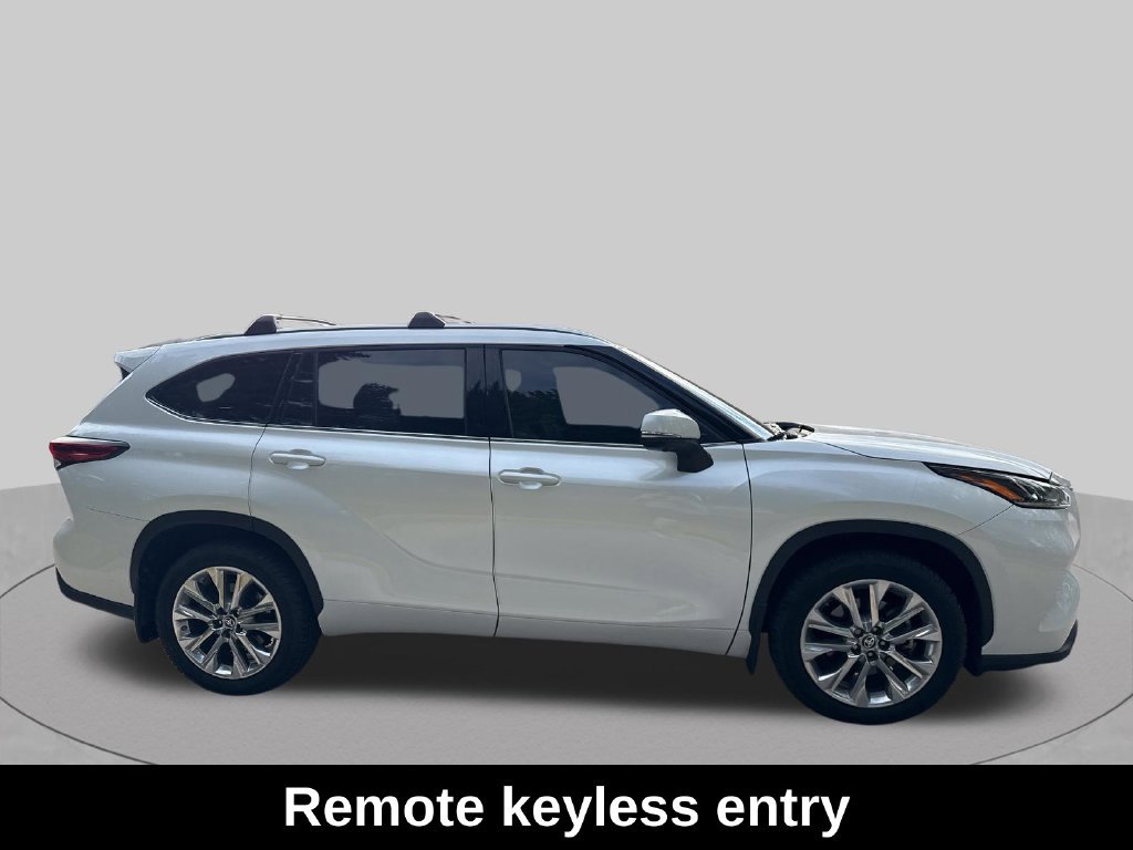 Used 2023 Toyota Highlander Limited AWD/4WD image 7