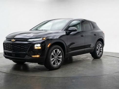 Used 2025 Chevrolet Equinox LT image 3