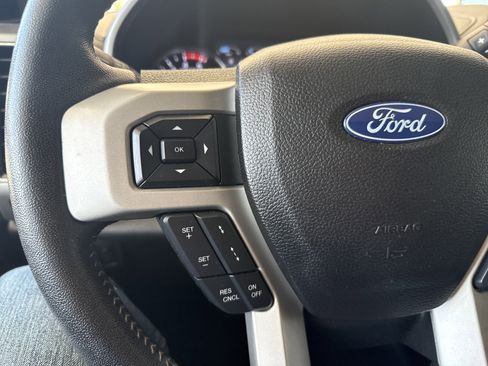 Used 2019 Ford F250 Lariat w/ Lariat Ultimate Package AWD/4WD image 39