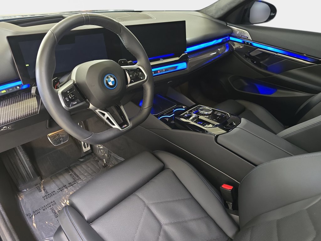 Certified 2026 BMW 550e xDrive w/ Executive Package AWD/4WD image 16
