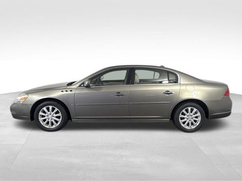 Used 2010 Buick Lucerne CXL w/ Driver Confidence Package FWD image 7