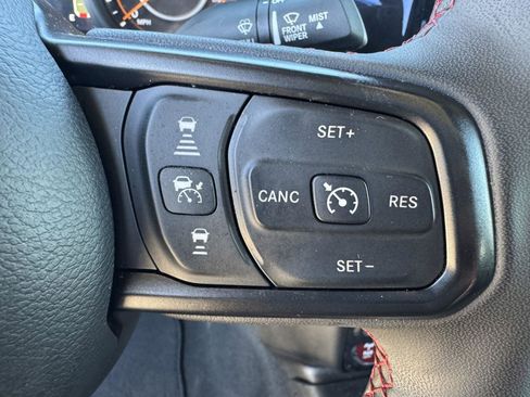 Used 2024 Jeep Gladiator Rubicon image 16