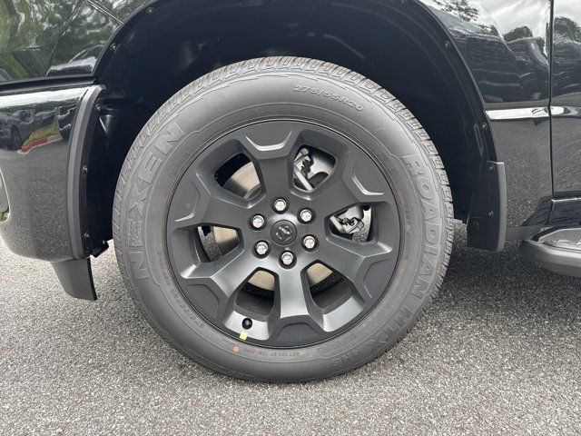 New 2026 RAM 1500 Express AWD/4WD image 11