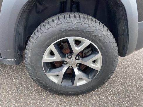 Used 2014 Jeep Cherokee Trailhawk w/ Technology Group image 14