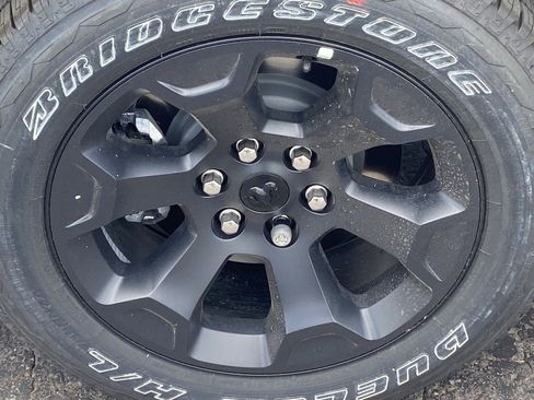 New 2026 RAM 1500 Express AWD/4WD image 6