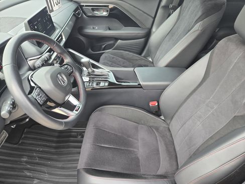 Used 2025 Acura ADX A-Spec image 11