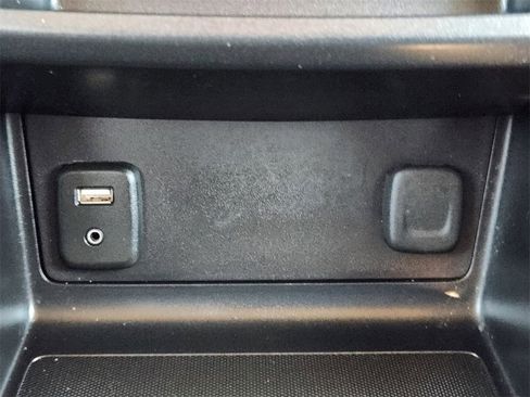 Used 2017 GMC Canyon SLE w/ Trailering Package image 21