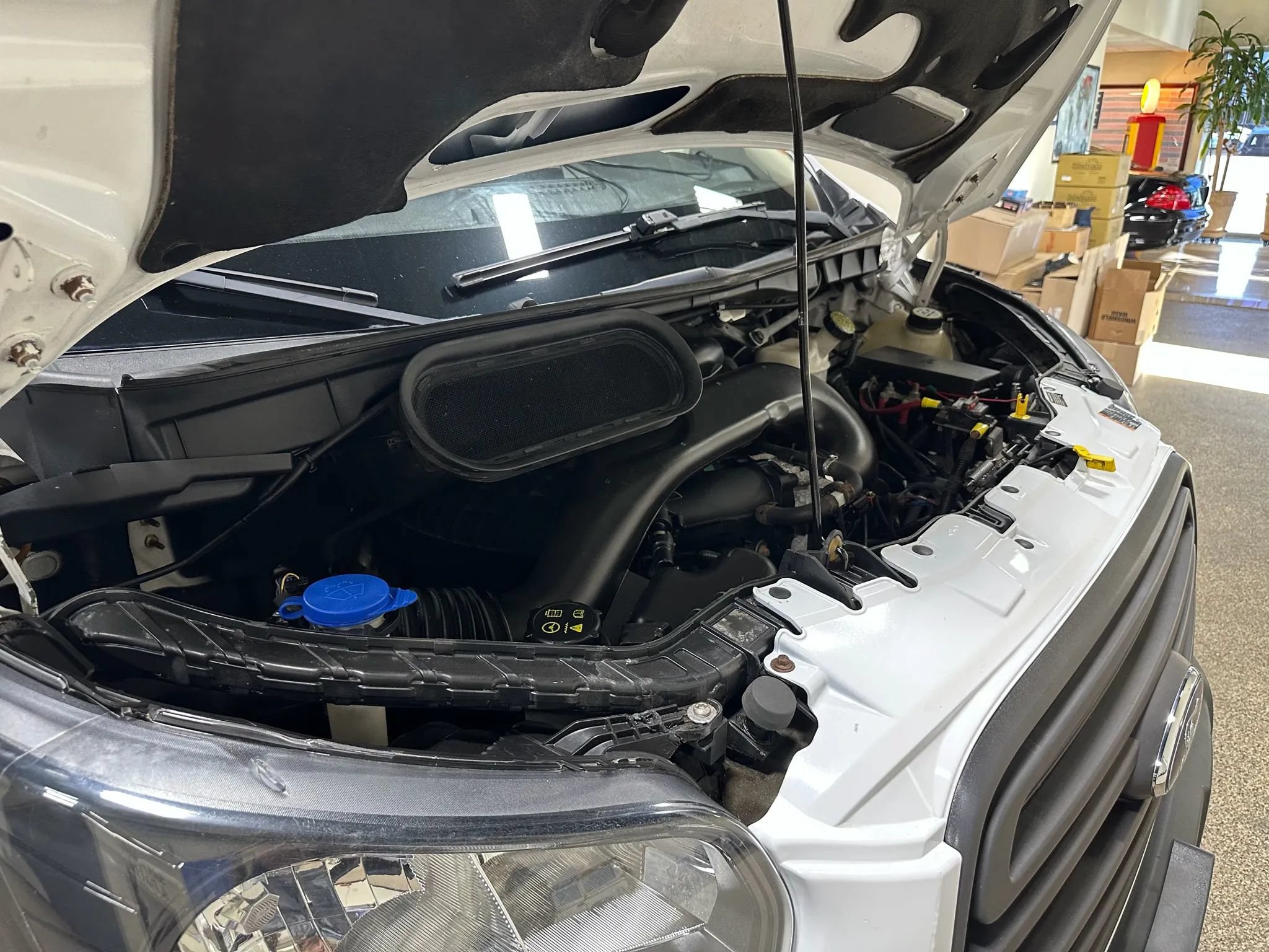 Used 2015 Ford Transit 250 148 Medium Roof RWD image 59