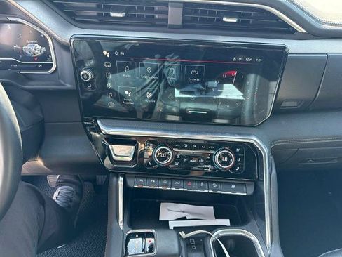 Used 2023 GMC Sierra 1500 Denali w/ Denali Reserve Package AWD/4WD image 8