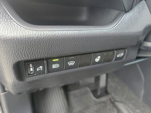 Used 2024 Toyota RAV4 XLE w/ Convenience Package image 18