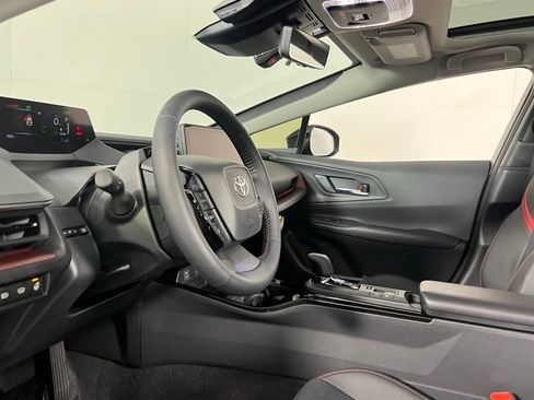 Used 2025 Toyota Prius Plug-In Hybrid w/ Limited Premium Package image 21