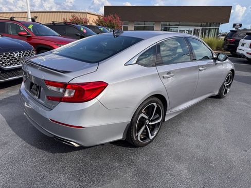 Used 2022 Honda Accord Sport image 5