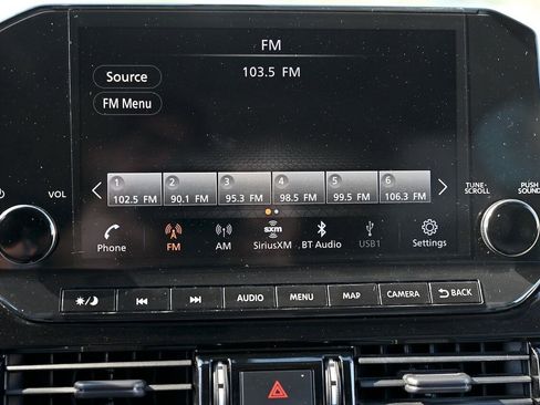 Used 2023 Nissan Pathfinder SL w/ SL Premium Package image 32