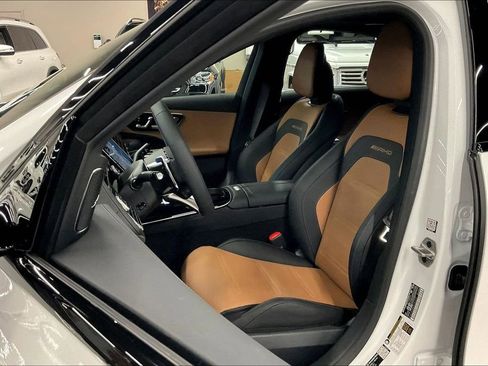 New 2026 Mercedes-Benz E 53 AMG e 4MATIC Sedan image 9