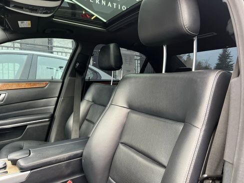 Used 2014 Mercedes-Benz E 350 Sedan image 19