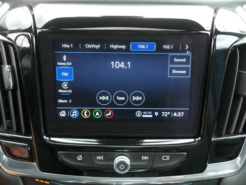 Used 2023 Chevrolet Traverse Premier AWD/4WD image 22